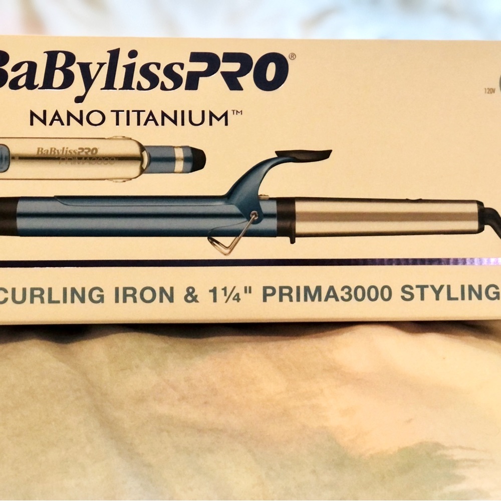 BaByliss Pro nano titanium 1 1/4” curling iron